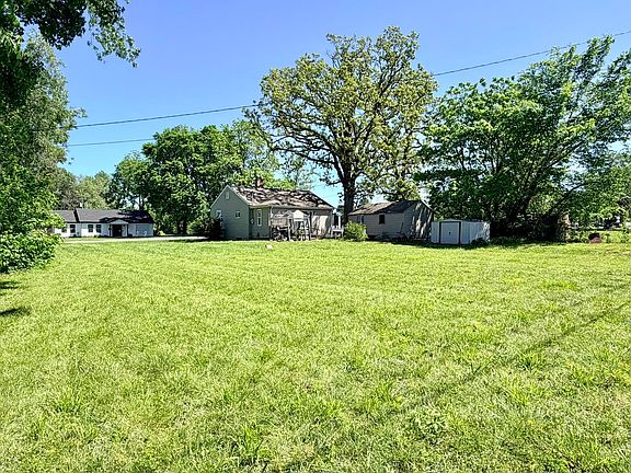 5th image of 112 E Anderson Street