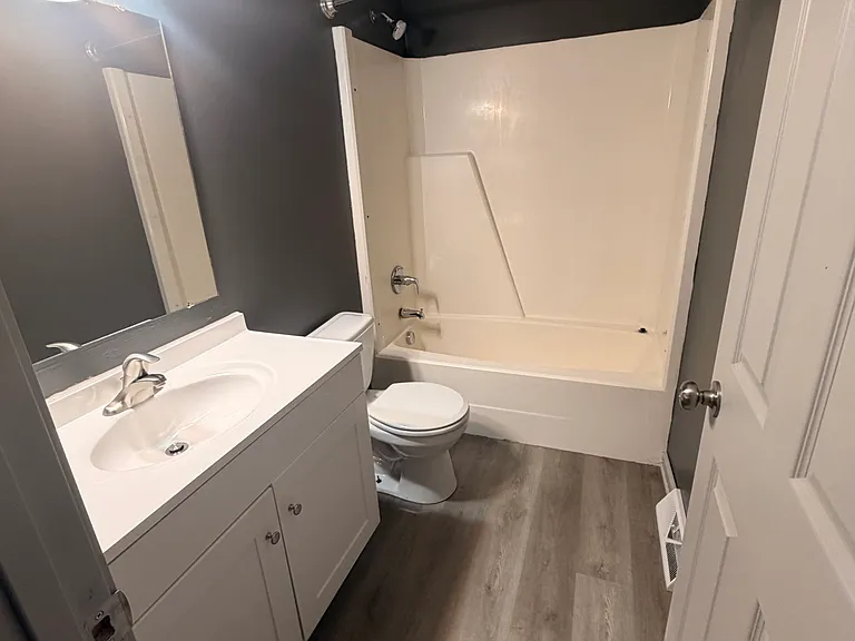 101 Ventura Ave #9 — Photo 18