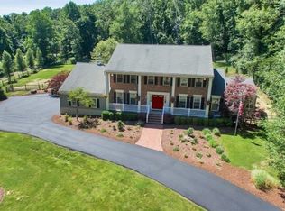 4 Rock Spring Rd, Chester, NJ 07930