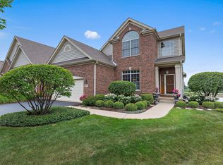 3943 Honeymoon Rdg, Lake In The Hills, IL 60156