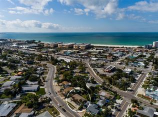 6902 Gulf Winds Dr APT 1, Saint Petersburg, FL 33706