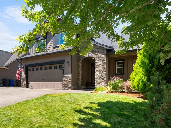 218 Finneys Ave, Molalla, OR 97038