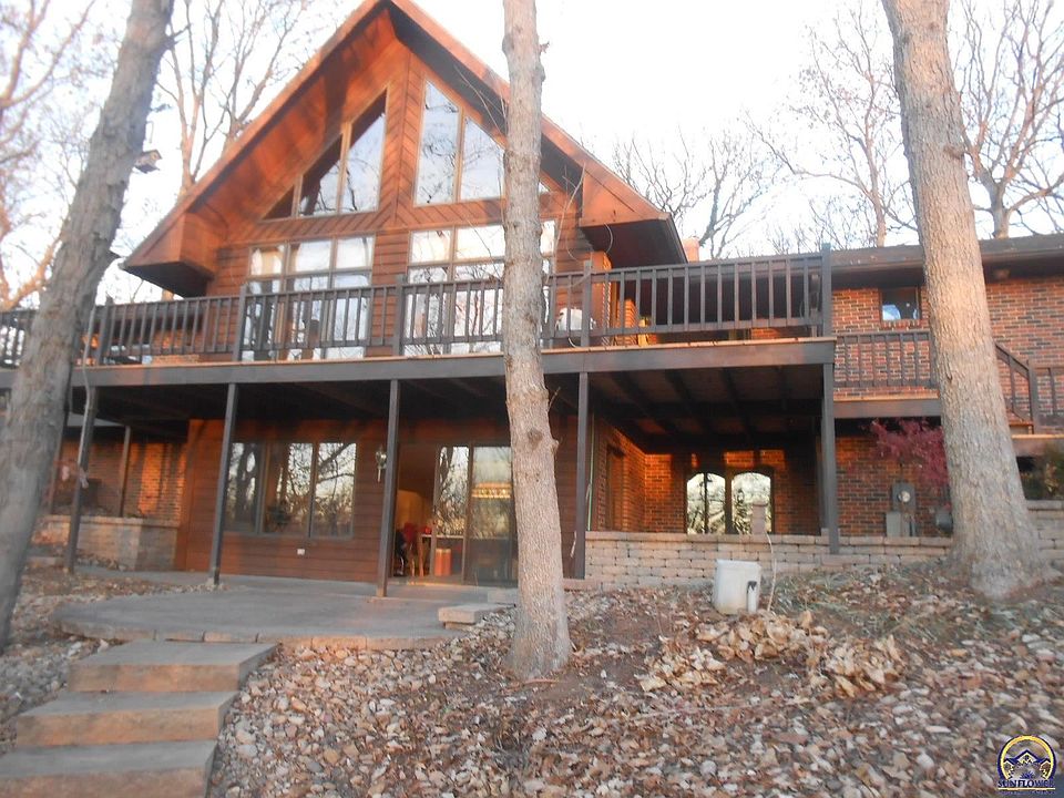 2nd image of 4532 NW Camden Ln