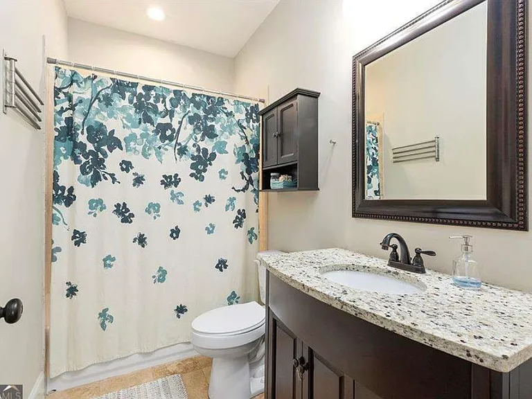 112 Wesley Ave NE #1 — Photo 4
