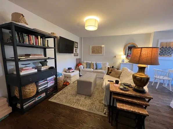 509 E 5th St APT 3B, New York, NY 10009