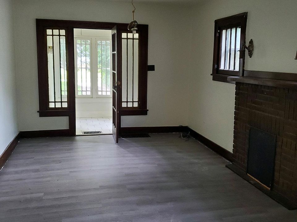 1st image of 207 N West St #B