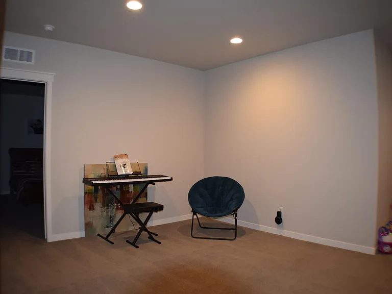 9416 E 58th Pl — Photo 15