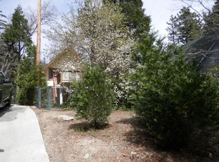 26358 Alpine Ln, Twin Peaks, CA 92391