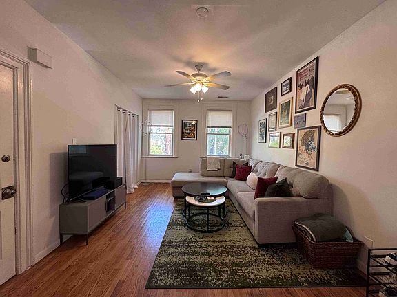 4th image of 1824 N Bissell St #2