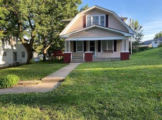 3208 Sacramento St, Saint Joseph, MO 64507