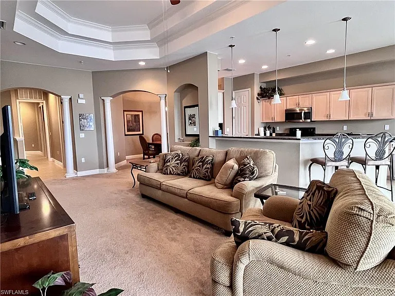 190 Shadroe Cove Cir #703 — Photo 8