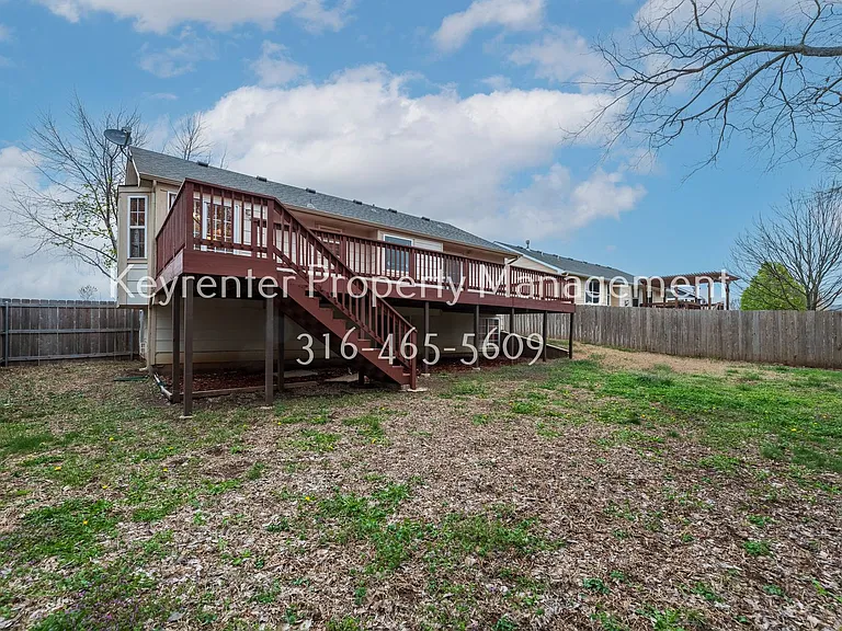 517 E Minneha Ave — Photo 7