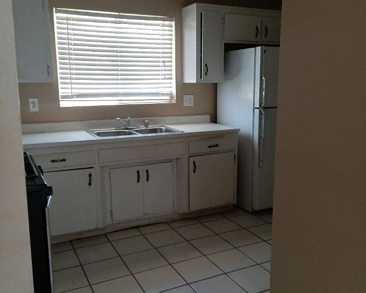 4549 Oakdale Ave — Photo 7