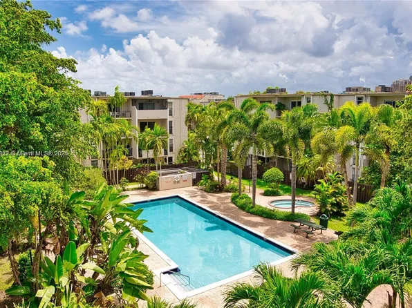 6890 N Kendall Dr APT B406, Pinecrest, FL 33156