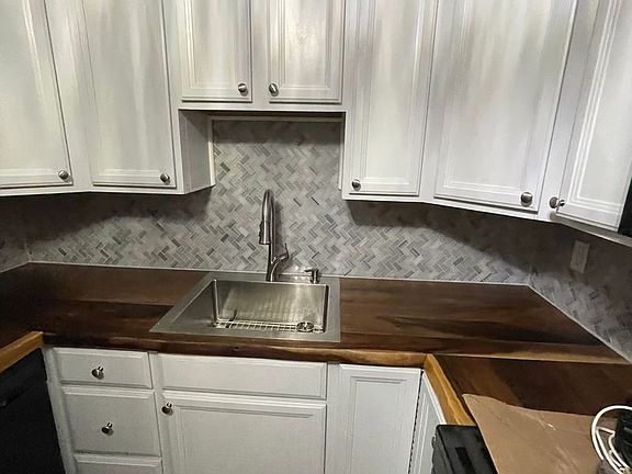 4th image of 742 N Negley Ave APT 6