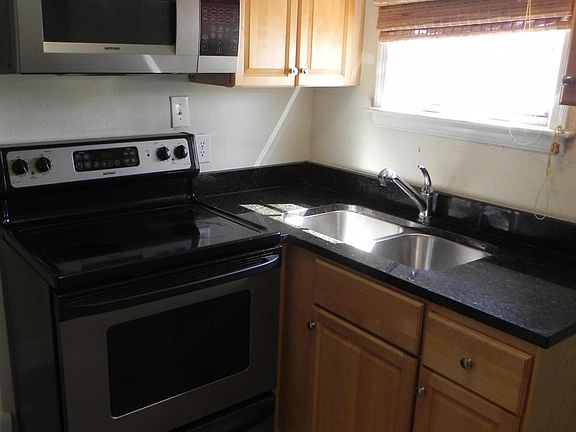 3rd image of 319 1ST Avenue N #1E