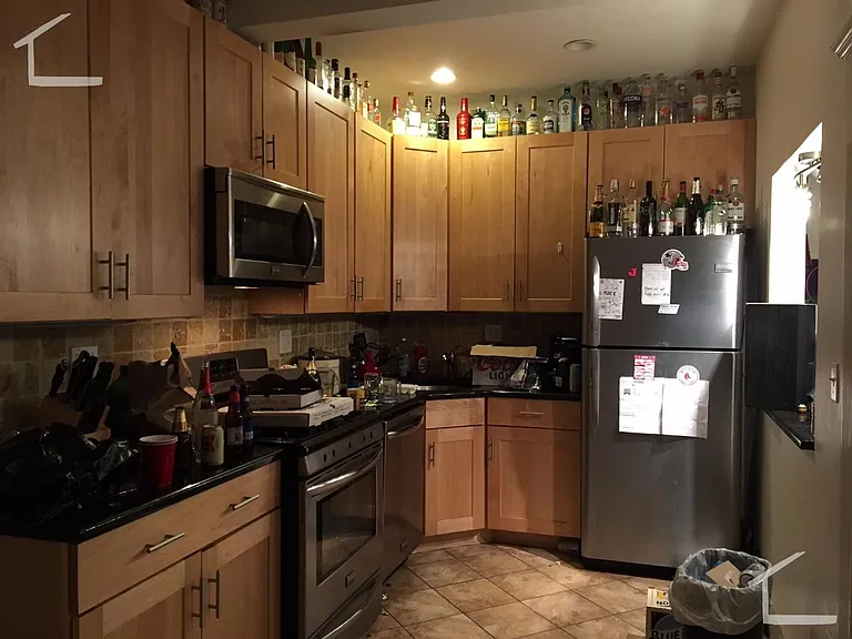 11 Saint Lukes Rd #2V — Photo 8