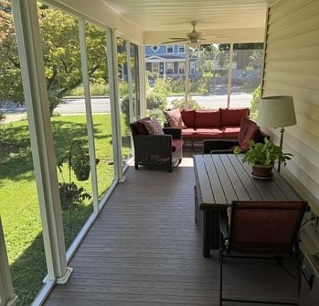 5th image of 21 Eyland Ave