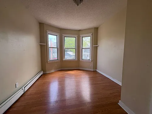 59 Derby Ave Photo 1