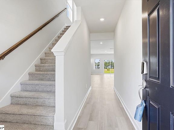 5th image of 143 Bechler Dr