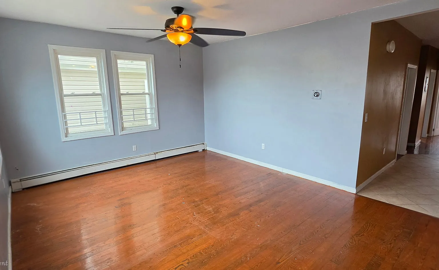 3 bed, 1050 sqft, $3,753 — Photo 2