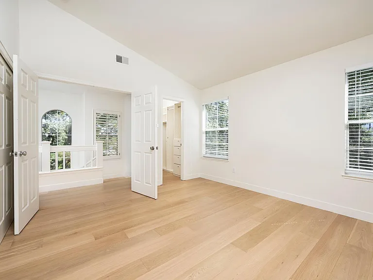 356 Meridian Dr — Photo 11