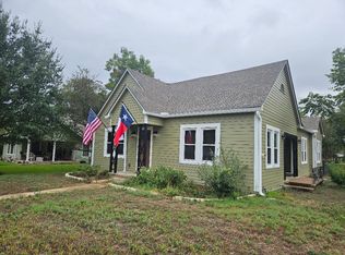 901 N Main St, Elgin, TX 78621
