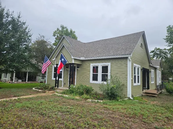 901 N Main St, Elgin, TX 78621