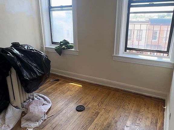 2nd image of 957 67th St #C18