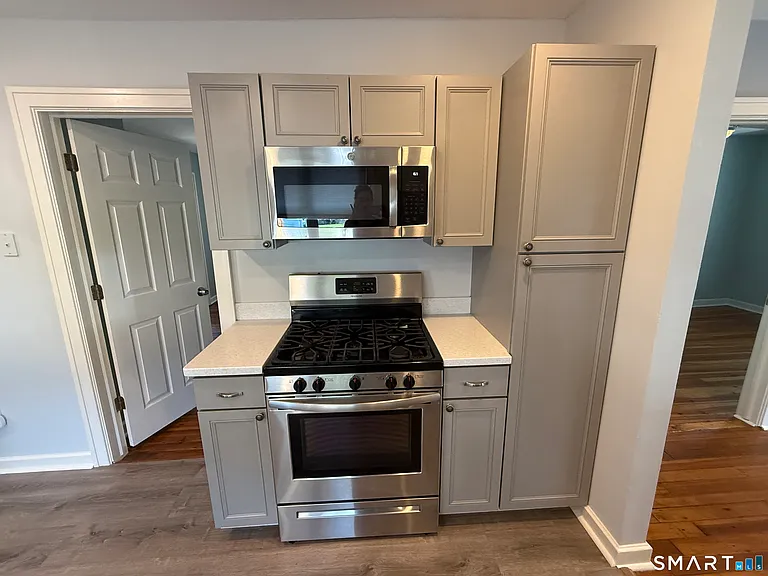287 Old Stratfield Rd — Photo 6