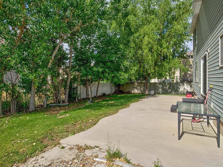 1153 W 400 S — Photo 6