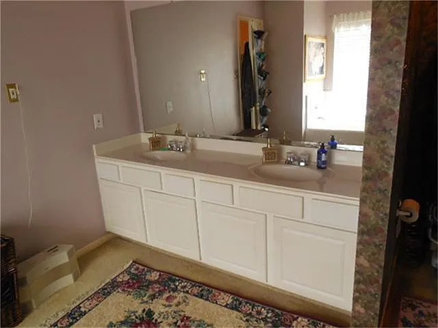 1402 Hunter Ridge Ct — Photo 6