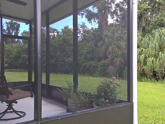4th image of 7412 Surrey Pines Dr