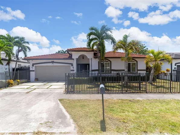 12382 SW 213th Ter, Miami, FL 33177