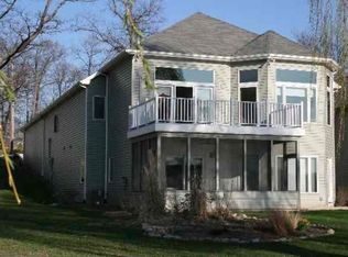100 Lane 840 Snow Lk, Fremont, IN 46737