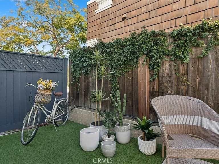 420 Acacia Ave — Photo 30