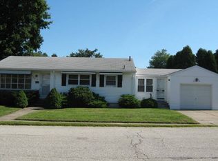 11 Charter St, Johnston, RI 02919