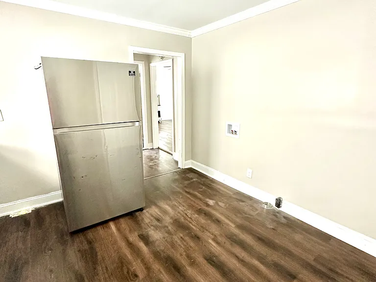 435 Bethune Dr — Photo 5