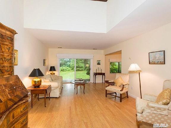 4th image of 7 Cedar Ln N