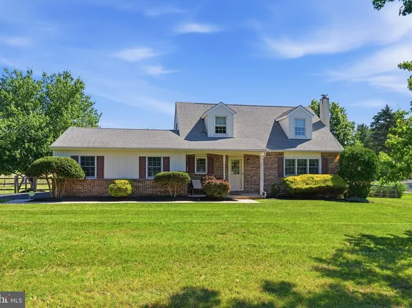 232 Wartman Rd, Collegeville, PA 19426