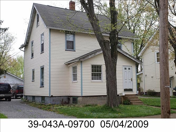 1st image of 484 York Ave NW