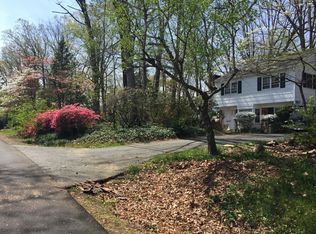 4328 Starr Jordan Dr, Annandale, VA 22003