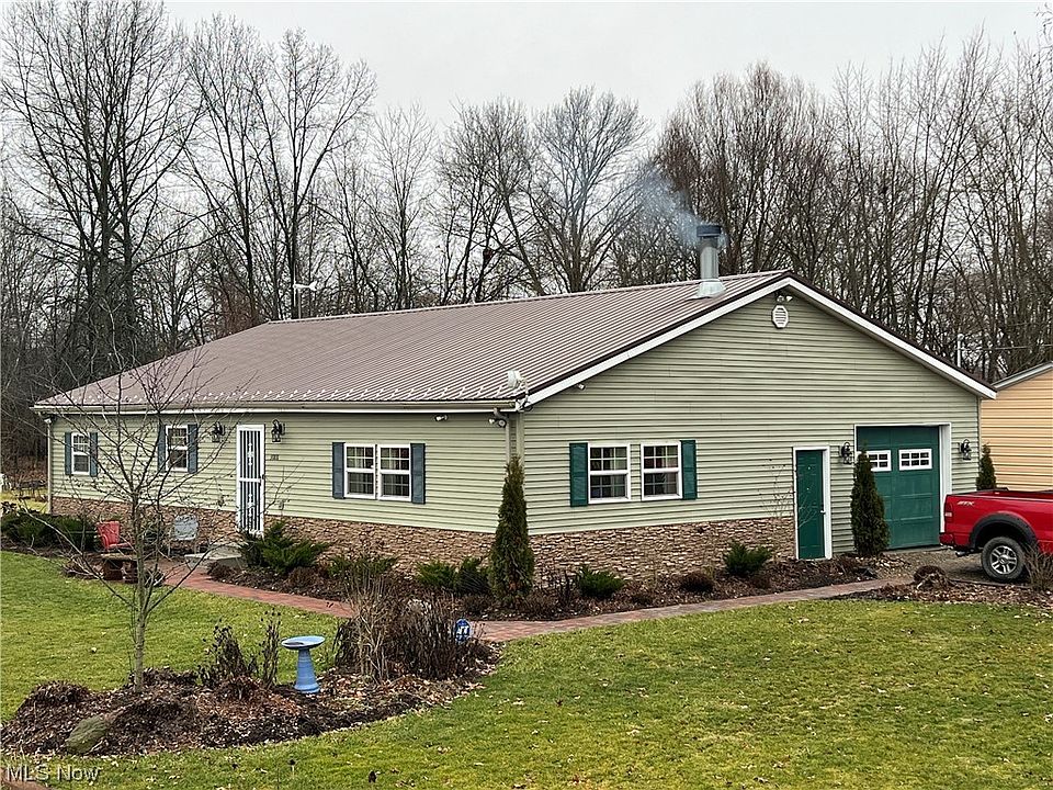 1st image of 3088 Sharon Dr SE