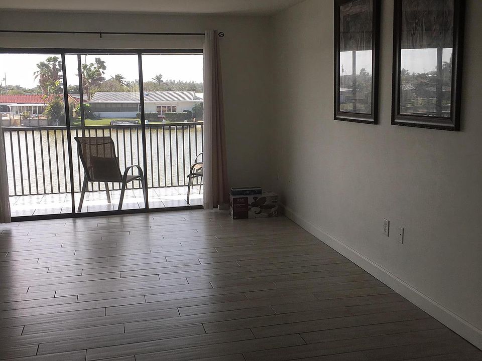 Great room with Canal View