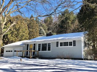 110 Mansfield Dr, Camillus, NY 13031