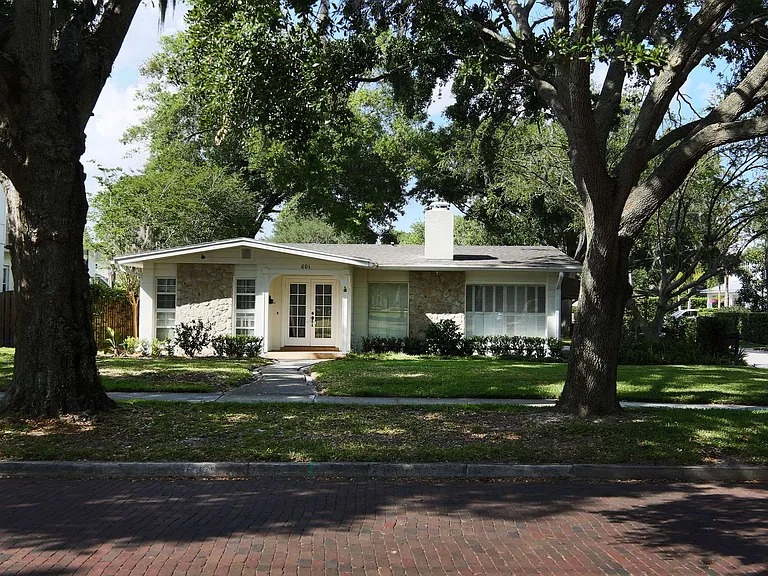 601 Shady Lane Dr — Photo 1