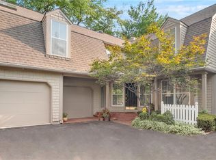 4024 W 79th St, Prairie Village, KS 66208