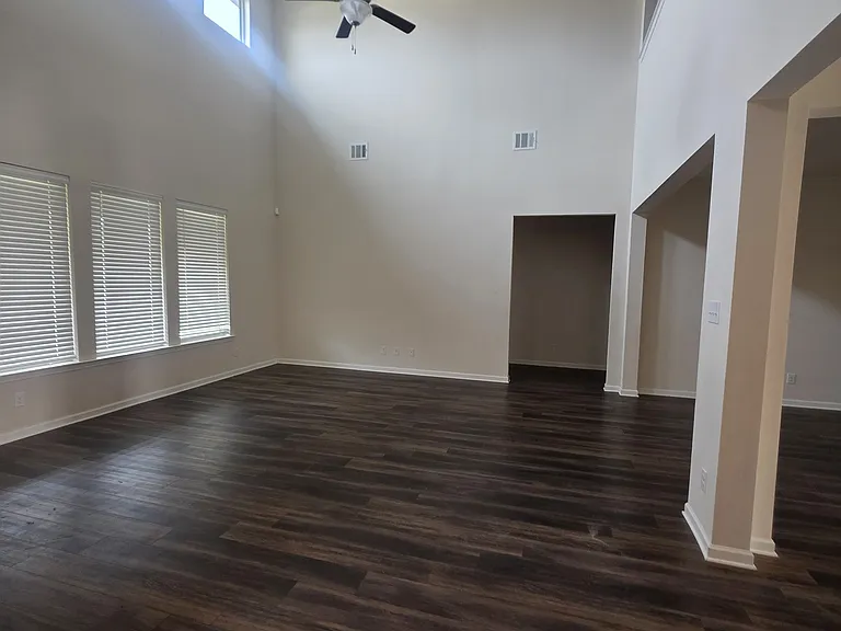 1393 Shipyard Dr — Photo 22