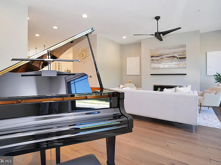 44651 Provincetown Dr — Photo 25