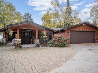 5278 Lakewood Rd, Duluth, MN 55804